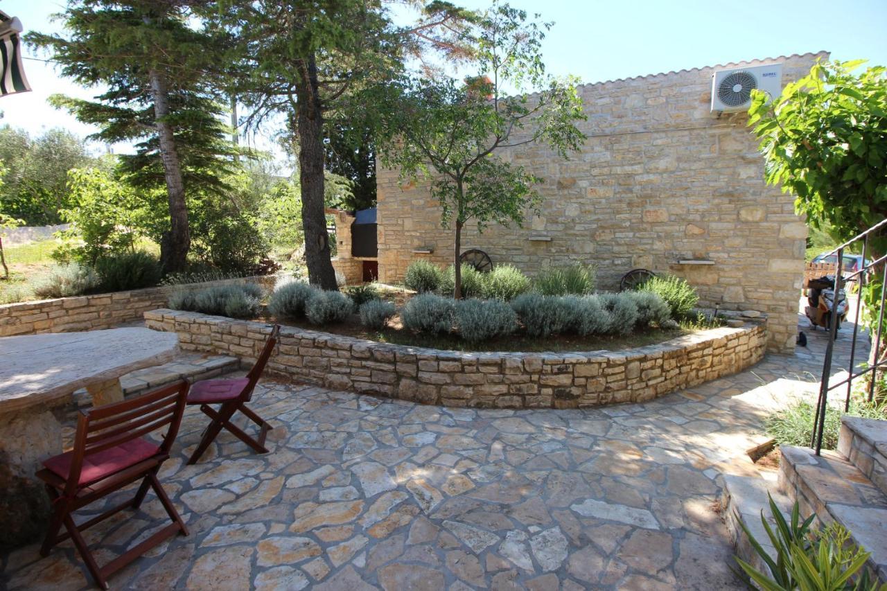 Pridraga Stone House Skrivenaヴィラ エクステリア 写真